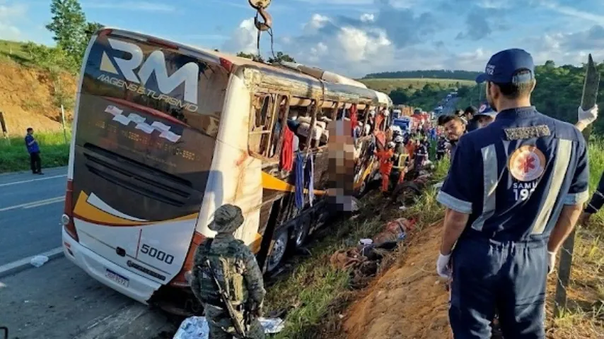 Sede das nove pessoas mortas em acidente de ônibus na Bahia, foram identificadas