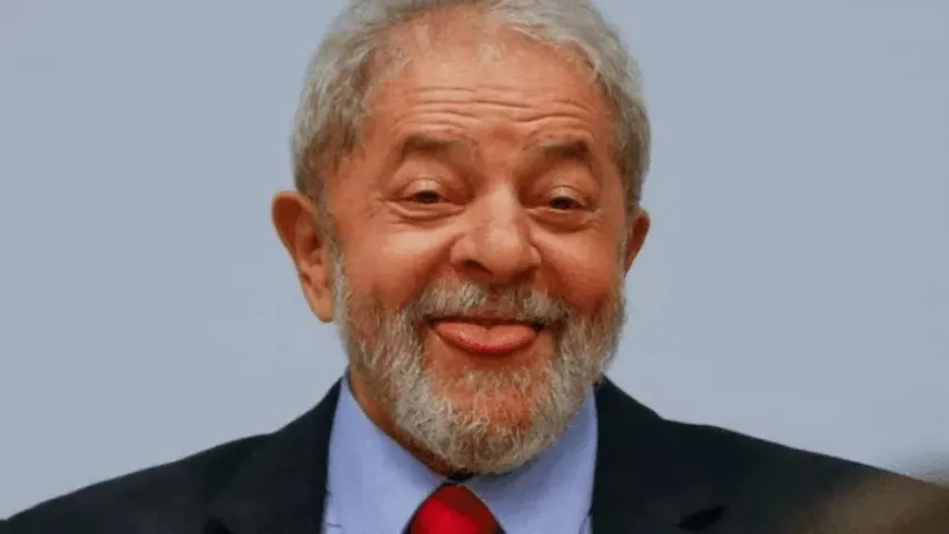 Governo Lula analisa a possibilidade de limitar a dedução com saúde no Imposto de Renda