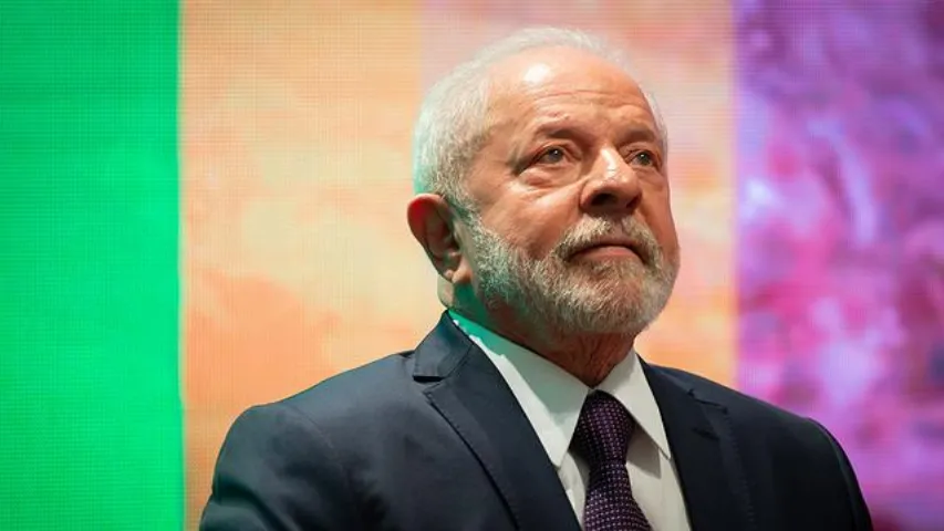 Lula veta emendas para saúde e educação e autoriza valor recorde para fundo eleitoral de R$ 4,9 Bi para eleições em 2024