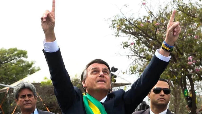 Postagem de Bolsonaro levanta alerta na direita: “Momentos difíceis”