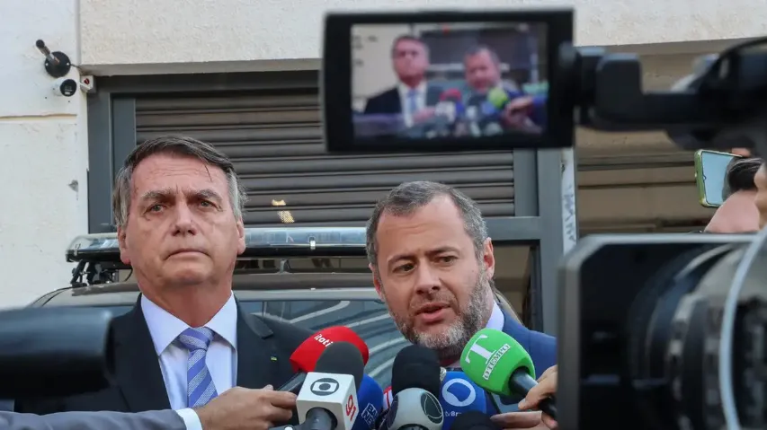 DEFESA DE BOLSONARO PEDE AO STF DEVOLUÇÃO DO PASSAPORTE DO EX-PRESIDENTE