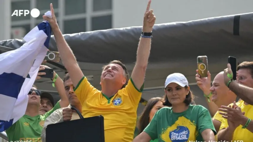 Bolsonaro é retratado como o maior líder político pela imprensa internacional 