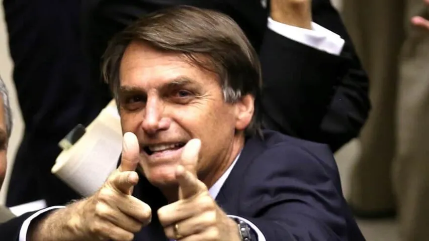 Bolsonaro completa 69 anos nesta quinta-feira e recebe felicitações