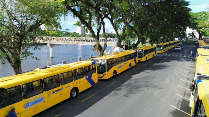 Prefeitura investe na qualidade do transporte público de Itabuna com a entrega de 35 novos ônibus aos usuários