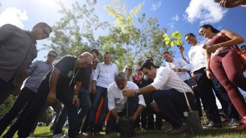 Na ducentésima cidade visitada, Jerônimo lança ações de preservação do cerrado baiano e de proteção do meio ambiente em todo o estado