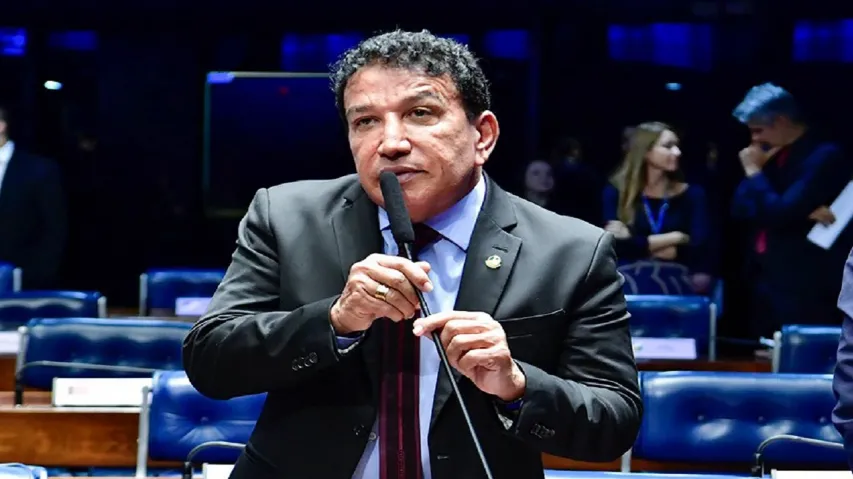 Magno Malta “abre fogo” contra Flávio Dino e o PT 