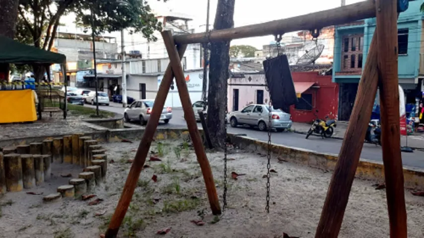 Bairro Conceição sofre com abandono da Praça 