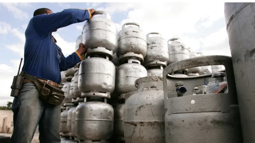 GÁS DE COZINHA FICA 6,5% MAIS CARO NA BAHIA