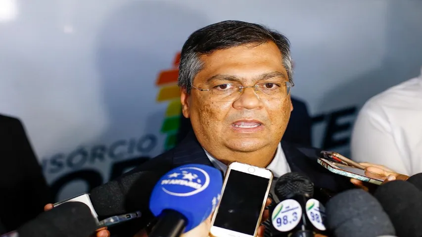 Jair Bolsonaro zera impostos federais sobre diesel e biodiesel até o final de 2023